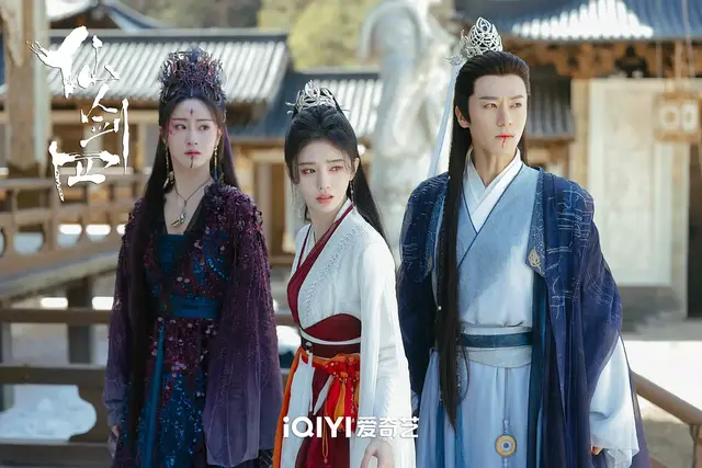 女演员身材有多好,看《花间令》鞠婧祎的腰,才懂什么是轻轻一握