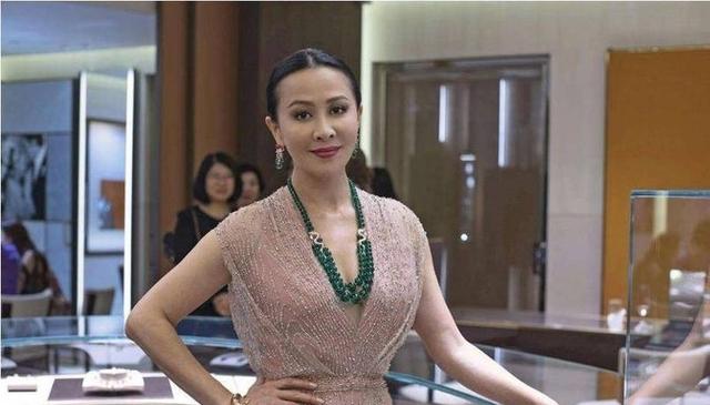梁朝伟刘嘉玲40亿身家揭秘：环游世界背后的惊人真相！