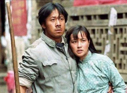 离婚34年,再看陈国军才发现,抛弃刘晓庆娶女学生的决定有多聪明