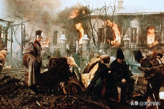 看完《八佰》，我又刷了这5部经典战争片，每部都令人嘘唏不已