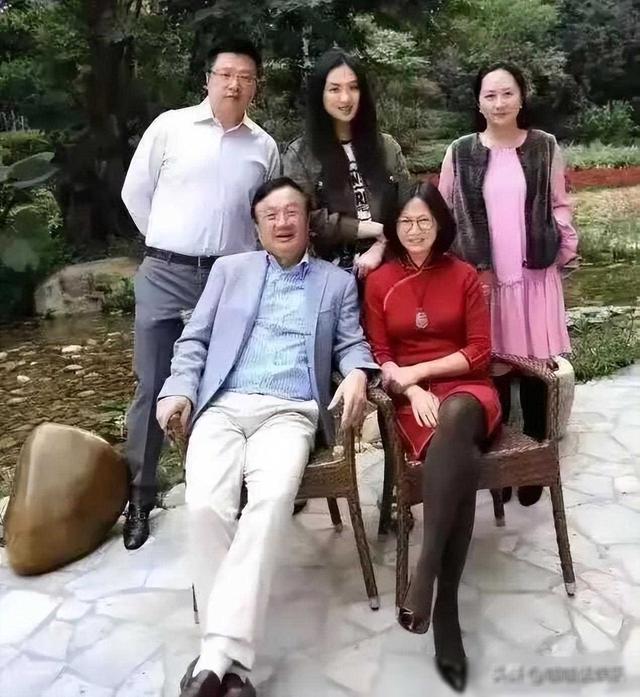 华晨宇:我爸华福雄身价100亿,王思聪:我爸王健林,身价11