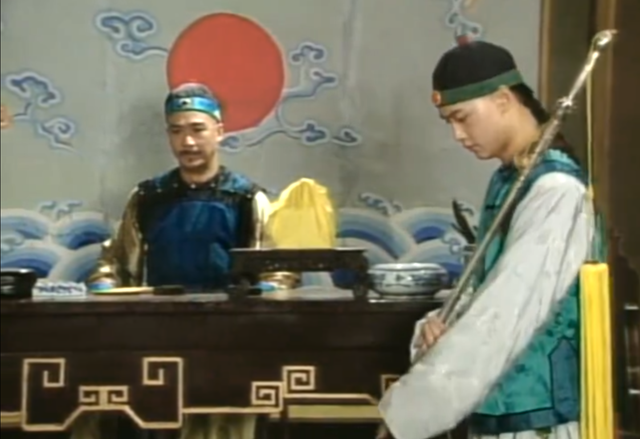 真假乾隆对簿公堂，刘墉一眼就分辨出来，和珅再也兜不住了