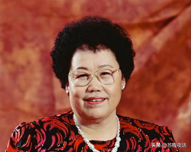 迟重瑞为何三次拒绝陈丽华？直到母亲生病住院，他才终于改变决定