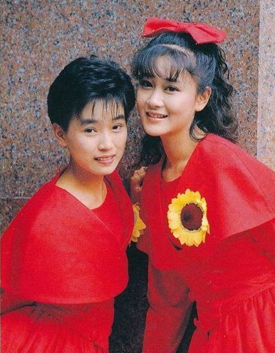 背景强大的于佳卉, 2段婚姻失败,至亲去世,43岁烧炭自杀离世