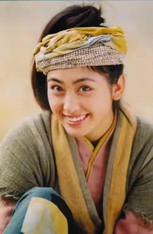 揭秘!娱乐圈女星雅琪与张铁林的隐秘情史,她如何重获新生?