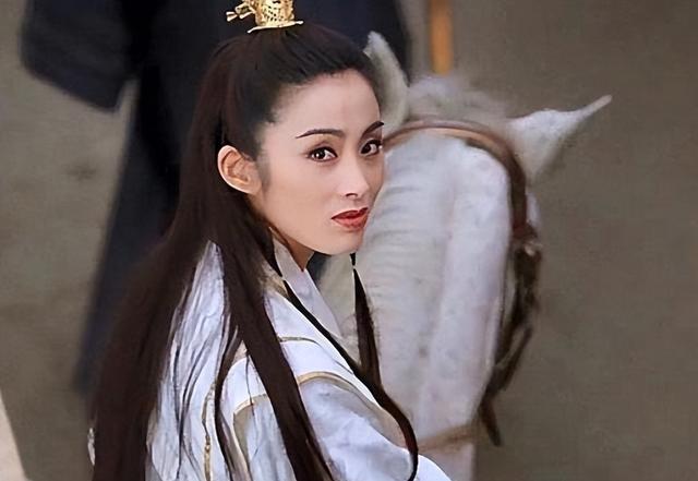 《倚天屠龙记》中，张无忌为什么选择了赵敏？