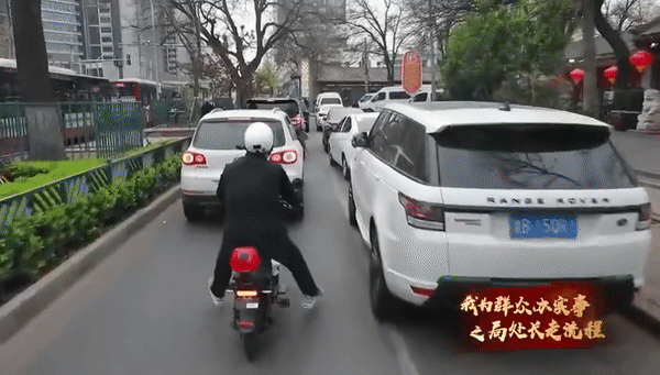 副处长当骑手1天赚41元,大家不只关心他的“委屈”