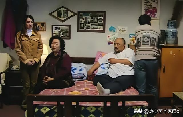 《东北一家人》演员现状：“牛大妈”90岁了，“牛小伟”退居幕后