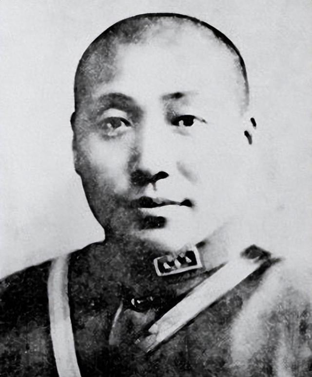 1945年，北京、广州等地汉奸被处决真实录像，临刑前汉奸哭喊求饶