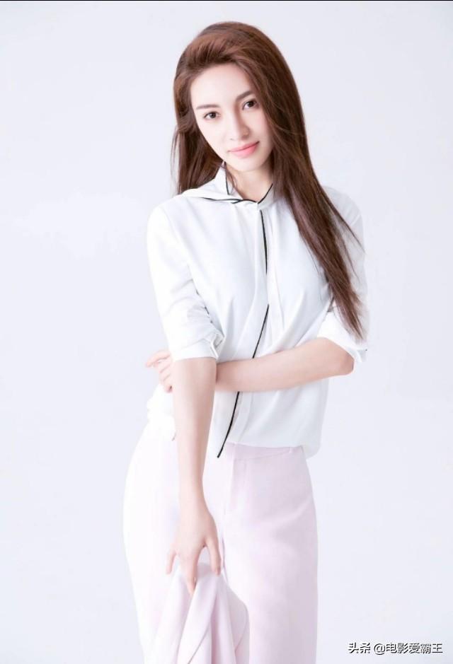内地新生代女星 电影《金陵十三钗》演员顾璇 高清美图搜集