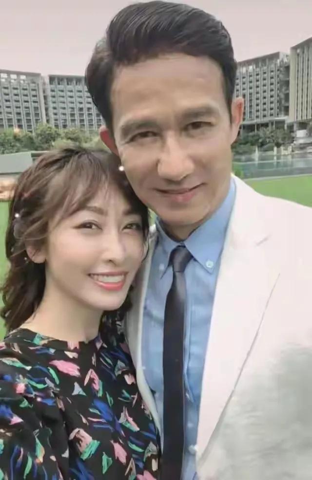 揭秘!娱乐圈女星雅琪与张铁林的隐秘情史,她如何重获新生?