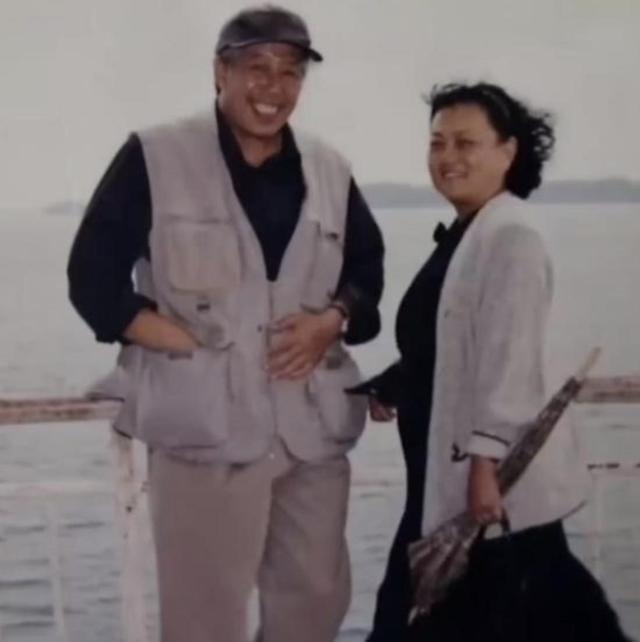 文兴宇:一生嗜烟如命,7字遗言感动世人,遗孀至今无法释怀