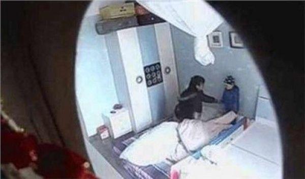 两岁儿子突然行为怪异做梦惊叫，妈妈打开家里监控后痛哭昏厥