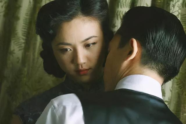重温《色戒》:汤唯因为13分钟戏份被封杀两年,真的值得吗?