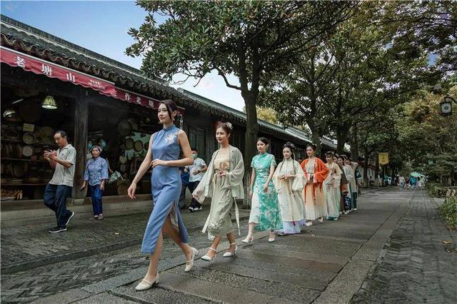 还原吴地特色民俗 木渎古镇推出新版姑苏十二娘