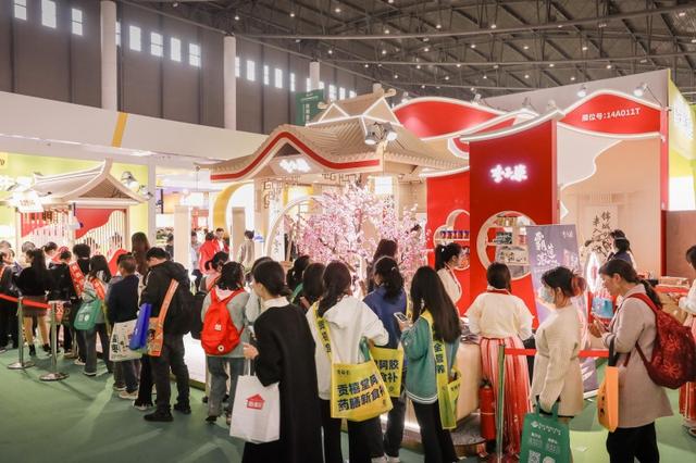 李子柒品牌参展第110糖酒会 别样文化体验现场引围观