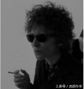 五大女星抽烟销魂瞬间，最后一张美毙了