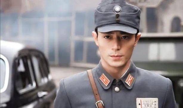 9.4分《战长沙》幕后故事：杨紫为它推多部片约，一场吻戏拍3小时