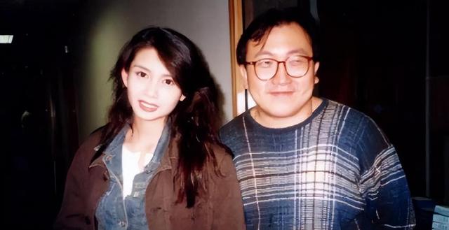 “三级片女王”邱淑贞:16岁出道,23岁“一脱成名”,31岁退圈