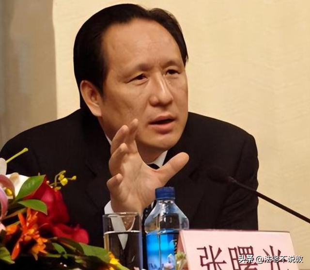 从歌唱家到囚犯！“落马老虎”的情妇罗菲，如何一步步自毁的？