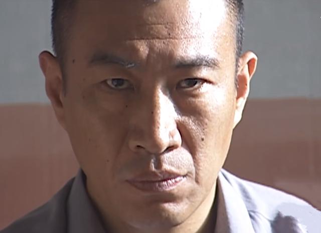 《征服》“容易被忽略的前妻”汪素娟:她隐藏四个显著特质,厉害