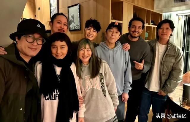 赌王最宠爱的女儿50岁了,在豪宅里办派对,不见亲姐何超琼来参加