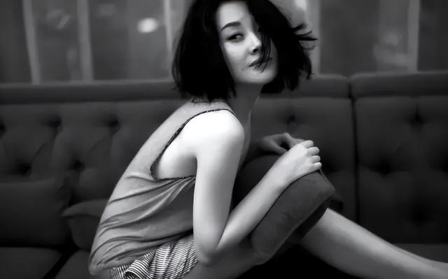 57岁熟女许晴，近照曝光人间尤物