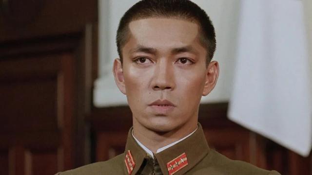 岛国人拍同性片,没有一场床戏,也能说透情欲