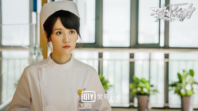 李墨之《破冰行动》定档 护士形象清新亮眼