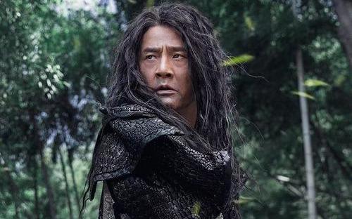 于荣光：硬汉也有柔情，出道38年零绯闻，对“丑妻”不离不弃