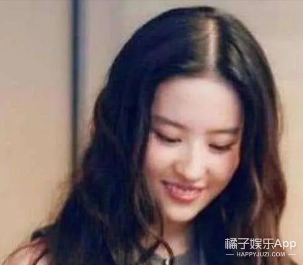 孟佳承认戴假发片赢好感,孔雪儿戴假发片如在逃公主,想整个戴戴