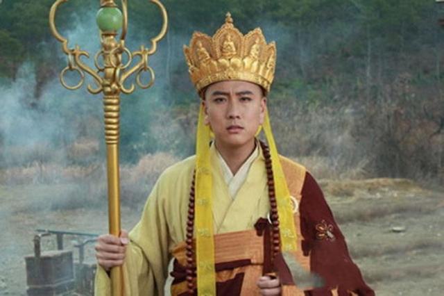 唐僧其实随身带着两件厉害法宝，只要亮出来没有哪个妖怪打得赢！
