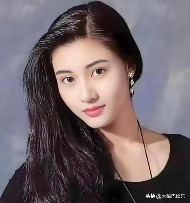 《古惑仔》29年,息影的“方婷”悄然离世,“大嫂”们个个嫁得好