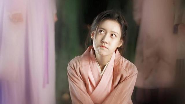 《六姊妹》不会演少女就别尬演,42岁的高露一出场才明白差距在哪