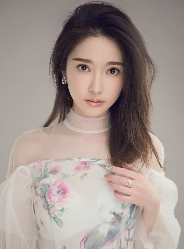 41岁迟帅承认已有娃!曾与姚笛相恋7年被甩,儿子身高到爸爸腰部