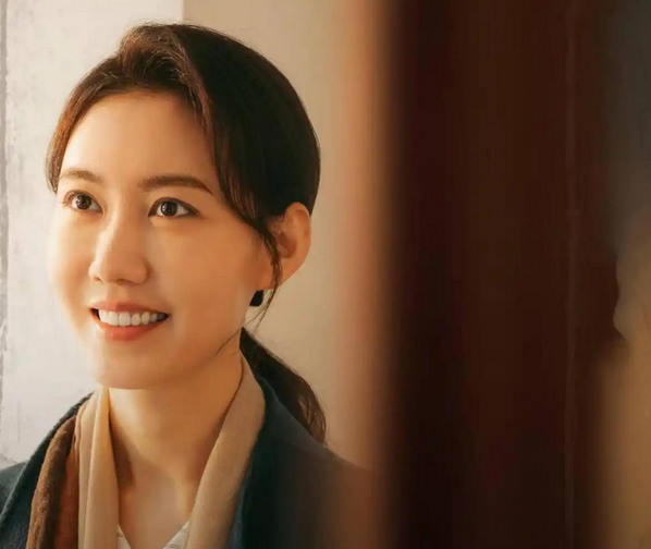 《六姊妹》不会演少女就别尬演,42岁的高露一出场才明白差距在哪