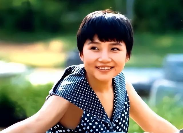 李娜出家已26年:80岁老母亲含泪陪她住寺庙,如今她们过得怎样?