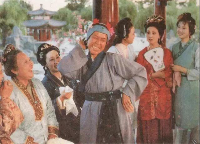 刘姥姥为什么吃不惯大观园里的“茄鲞”?