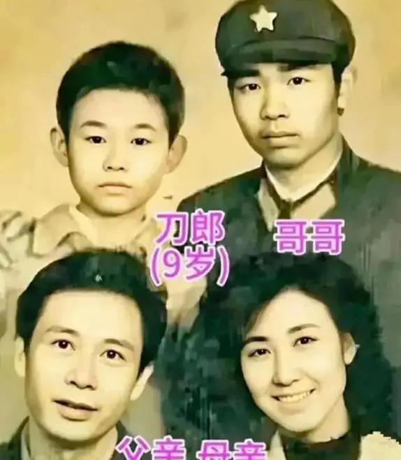 刀郎名字的由来，他总是戴着帽子，藏着一个惊天秘密！让人心疼