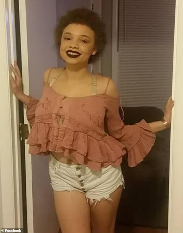 斯皮尔伯格女儿为了钱下海拍成人片!可他爸爸资产有几十亿美元
