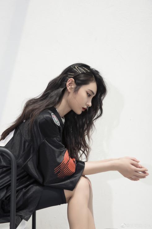 要酷不要甜 王可如好飒一女的