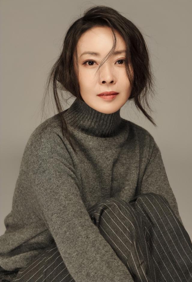 《平凡之路》刘威葳:她是张嘉益的前妻?为何37岁才结婚?