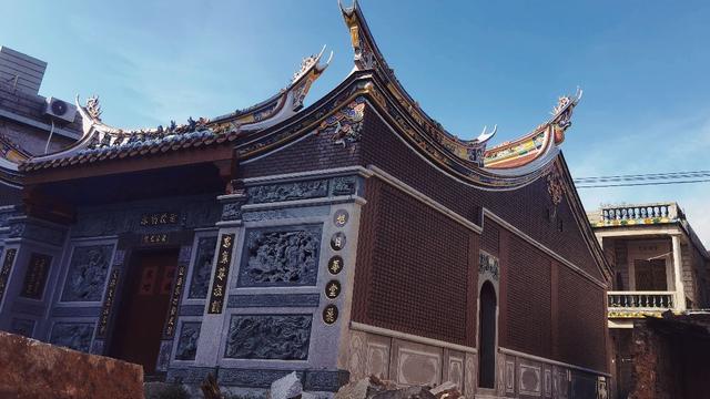 晋江塘东村的如意沙堤(即触角沙滩)
