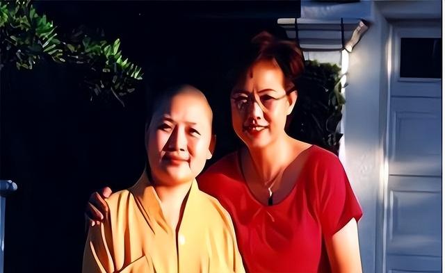 李娜出家已26年:80岁老母亲含泪陪她住寺庙,如今她们过得怎样?