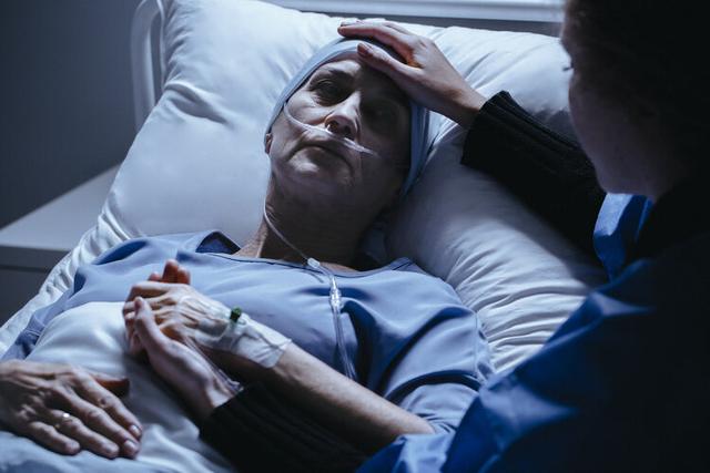人死后,身体会发生什么变化?科学家:死后6分钟,人还存在意识