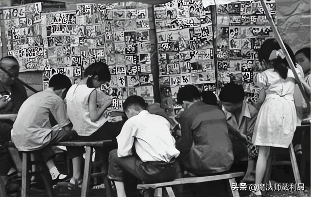 堂哥买房子欠我五十万,临走前留张欠条,20年后我在医院泪流满面