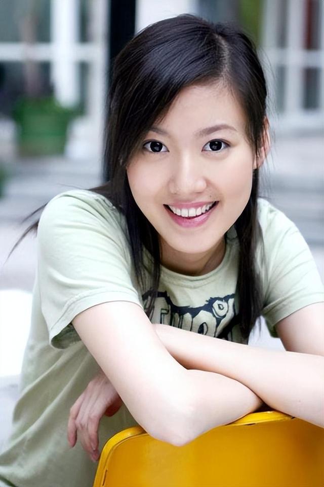 《六姊妹》不会演少女就别尬演,42岁的高露一出场才明白差距在哪