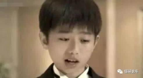 21岁的蔡徐坤,11年前就已出演《巴啦啦小魔仙》,模样太逗了
