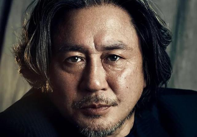 崔岷植时隔27年重演韩剧,新戏《Casino》预计明年开播
