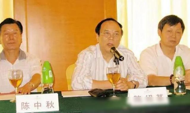 “头号警花”王菲:靠身体上位,声称我老公是厅长,你有种就告我